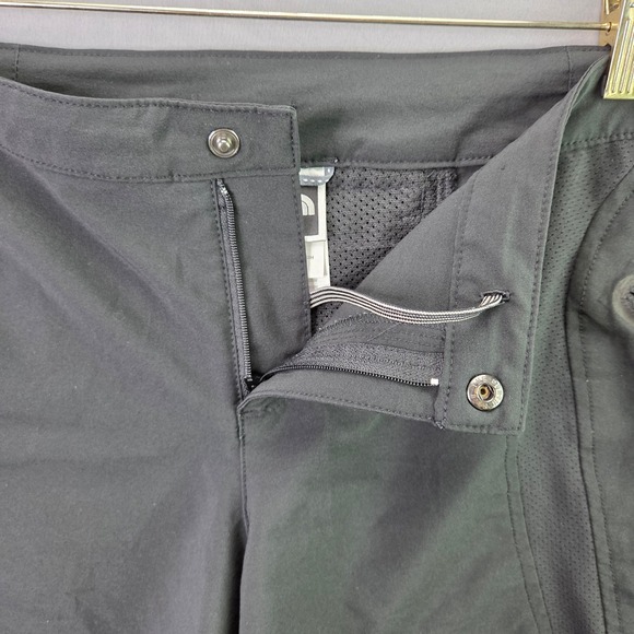 The North Face Flight Series Shorts Womens 8 Black Hiking Running Athletic Zip - Picture 5 of 10
